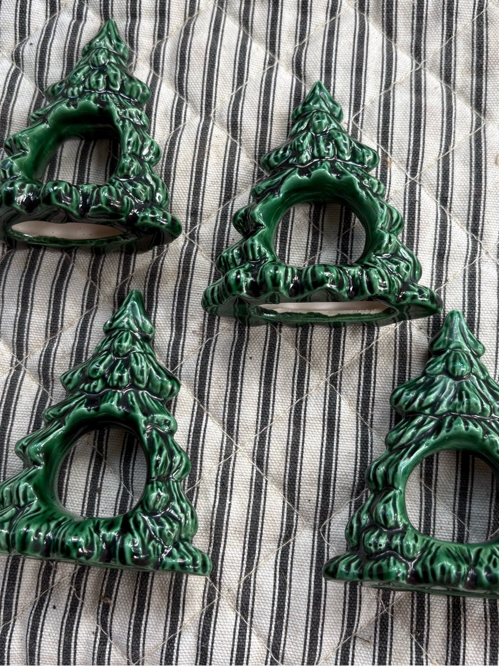 Christmas Tree Napkin Rings - Picture 2 of 2
